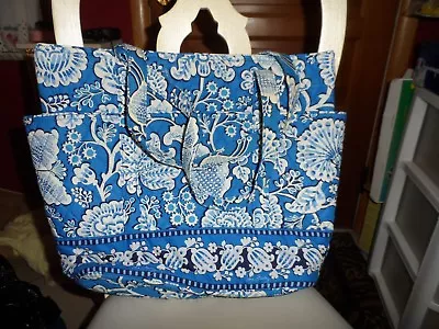 Vera Bradley Go Round Tote In Blue Lagoon • $43