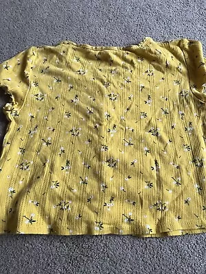 Girl's H&M Mustard Cropped Top Floral Pattern Age 10 To 12 Years • £3