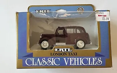 VINTAGE 1988 ERTL Austin FX3 London Taxi Classic Vehicles 1/43 Scale #2551 • $19.99