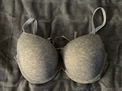 PINK Victoria's Secret Women Bra 38B Gray Wear Everywhere Push • $10