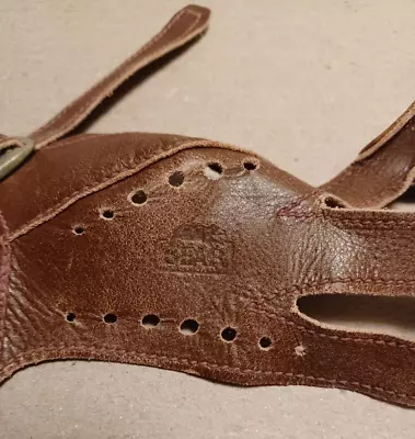 Vintage BEAR ARCHERY Running Bear Late 40's - Early 50's Leather Shooting Glove • $15.50