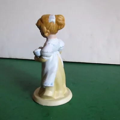 A Mothers Love 1981 Handcrafted Porcelain Figurine/ Mothers Day/ Vintage AVON • $6.99