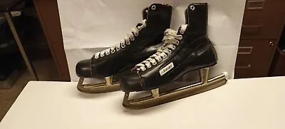 Vintage Bauer Leather Hockey Skates Size 10 Mens • $25