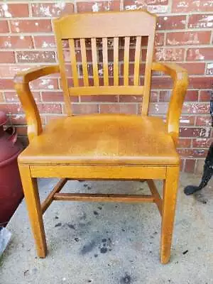 Vintage Oak Wood Bankers Office Desk Chair GREGORY MEYER & THOM CO. • $162.49