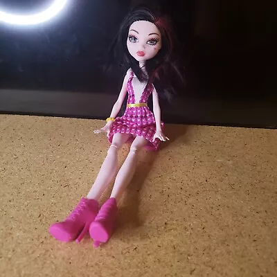 Monster High Draculaura Doll 2008 Long Hair Pink Bow Heart Dress Heel Boots • $19