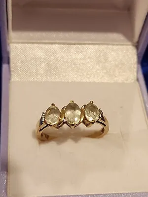  Estate 375 9ct Gold And Aquamarine Dress Ring. • $220