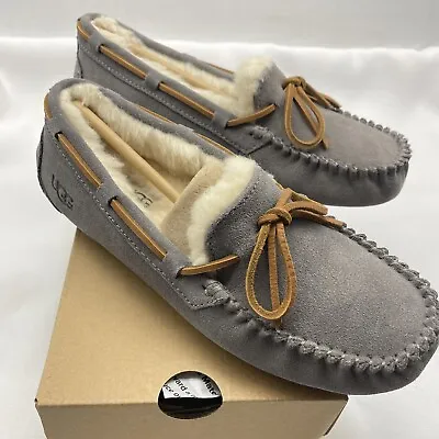 UGG Dakota Pewter Women's Suede Indoor Outdoor Moccasin Slippers 1107949 6 • $69.88