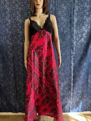 Vtg Nightgown Long Satin & Lace Floral • $18.50