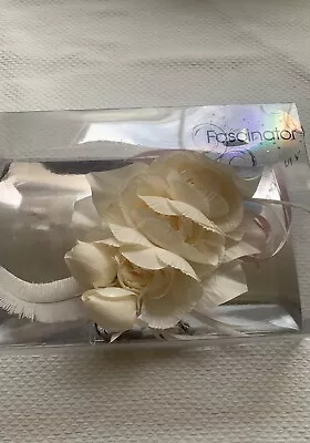 $21 • Buy White Flower Fascinator - Feathers & Roses Clip On ,Cream NWO￼T Approx 10 Inches