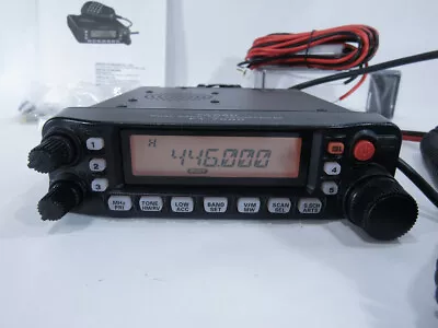 U13418 Used Yaesu FT-7900R VHF/UHF Dual Band FM Transceiver In Box • $199