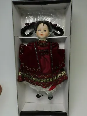 Vintage  Natacha  Christine Et Cecile Mundia Reve De Porcelaine Collectible Doll • $299