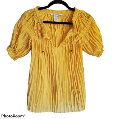 $28.89 • Buy Diane Von Furstenberg Dauron Top Womens Size 0 Accordian Pleats Golden Mustard S