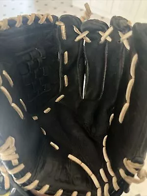 Wilson A1000 Baseball Glove • $80