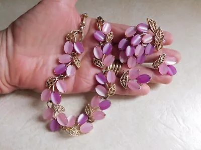 Vintage LISNER Purple & Lilac Molded Lucite Gold Tone Necklace Brooch & Earring • $38.16