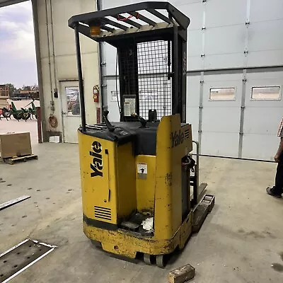 Yale 3500 LB Electric Stand-up Reach Narrow Aisle Forklift • $14200