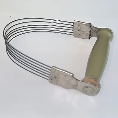 Vintage 1940s Chief Green Wood Handle Wire Pastry Cutter Dough Blender USA Made • $18.99
