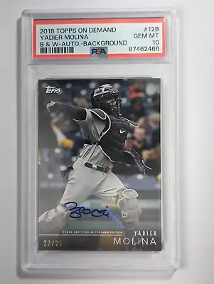 2018 Topps On Demand Black & White #12B Yadier Molina Background Auto /25 PSA 10 • $399.99