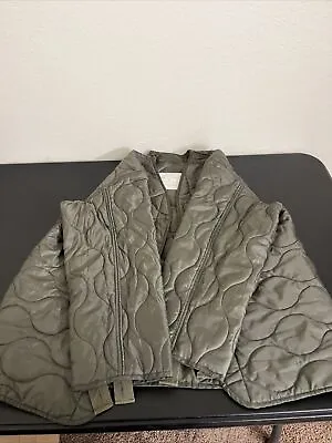 New U.S. Military M65 Field Jacket Liner  M-65 Quilted ODSize Medium • $25