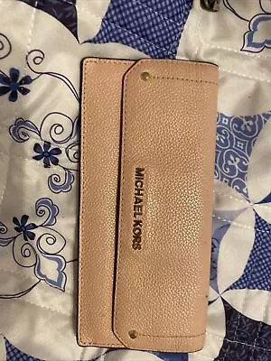 Michael Kors Flap Wallet • $15