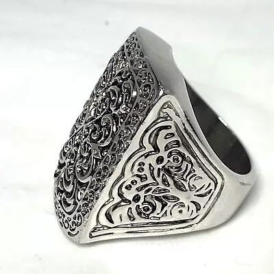 Fashion Medieval Look Cocktail Ring Silvertone Size 7 1/2 Renaissance Chunky • $14.99