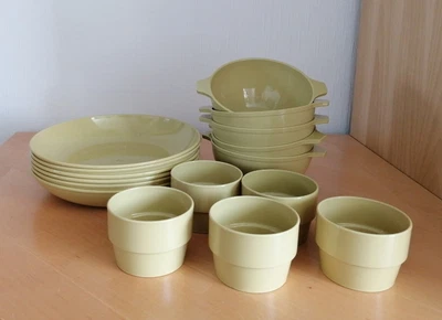 £4 • Buy Melamine Picnic Set C. 1970's See Details For Quantity