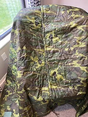 Authentic US Army Poncho Liner/Woobie Woodland M81 Camo Military Issue • $29.99