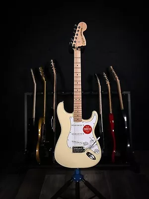 Squier Affinity Stratocaster - Olympic White • $209.99