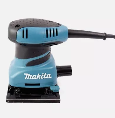  200W 1/4 Sheet Palm Sander 230V Made By MAKITA Dust-sealed Bearings • £78