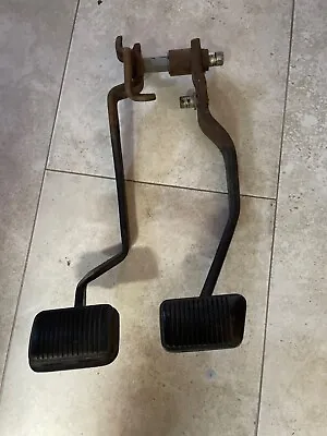 1969  1970  MUSTANG Mach 1 / COUGAR CLUTCH AND  BRAKE PEDAL • $275