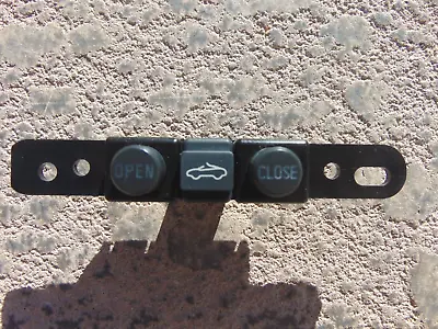 07-12 Eclipse Convertible Soft Top Spyder Roof Open & Close Switch Tested OEM • $64.99