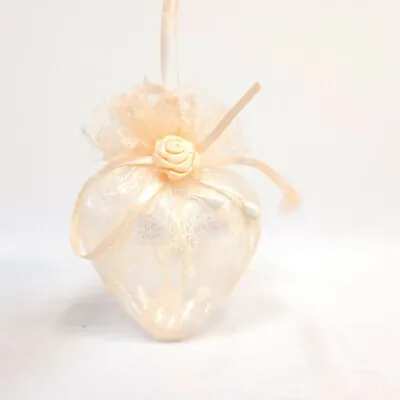 Vintage Victorian GOLD LACE Glass BEAUTIFUL FLORAL HEART Ornament -MINT VINTAGE • $12