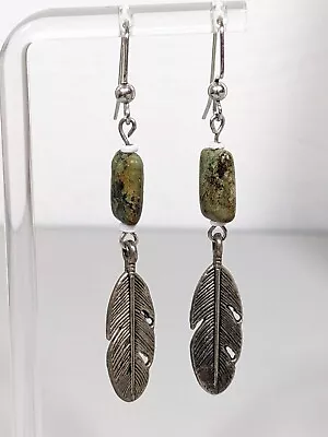 Boho Southwestern Green Black Stone Silver Tone Feather Dangle Hook Earrings • $5.59