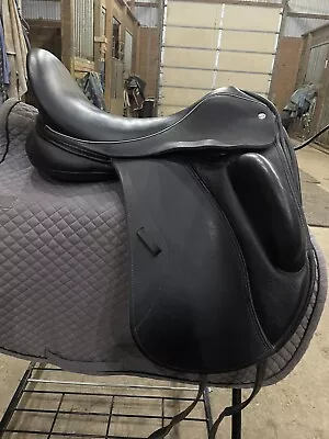 18” Custom Saddlery Black Laguna With Gray Piping • $1800