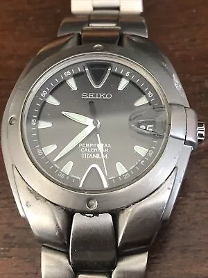 Men's Seiko Titanium Perpetual Calendar Watch 8F32 0049 - 100m • $95