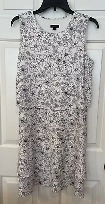 J Jill Wearever Dress Women’s Size Medium Black White Floral Tiered Sleeveless • $18.99