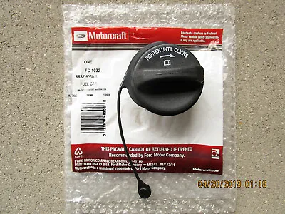 05 - 07 Ford Mustang Base Gt Lujo Fuel Gas Tank Filler Cap With Tether Oem New • $44.31