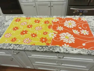 Vintage 60's/70's Bath Towel Flowers Orange Yellow White Large 48  X 22  Unk Mak • $29.99