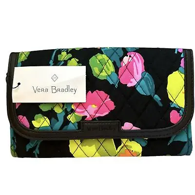 Vera Bradley Trimmed Wristlet Wallet In Hilo Meadow • $19.99