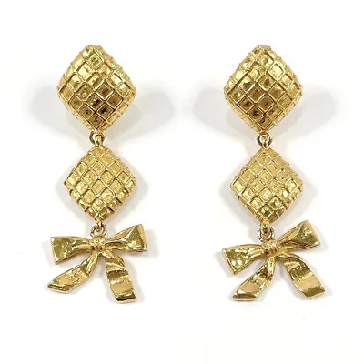 $1350 • Buy CHANEL Earring Matelasse Ribbon Metal Women Vintage Jewelry Accessories