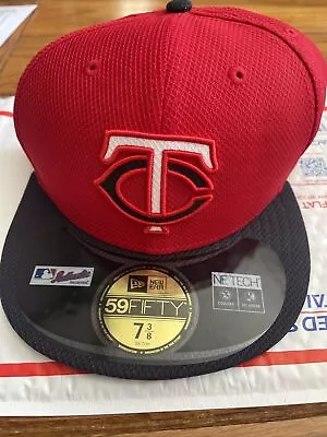 Minnesota Twins New Era 59Fifty Hat Fitted Hat Diamond Era Size: 7 3/8 (NWTs) • $21