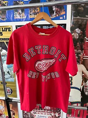 Vintage 90s Hanes Detroit Red Wings NHL Hockey Red Graphic T-Shirt Size Large • $14.99