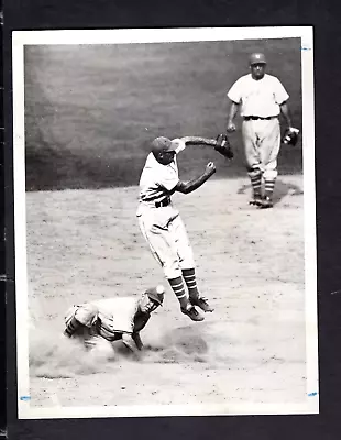 Lou Chiozza & Gabby Hartnett 1937 Press Photo Chicago Cubs New York Giants • $49.99