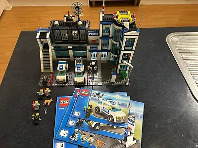 LEGO CITY: Police Station (7498) • $80