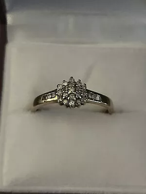 Absolutely Stunning 9ct Gold Diamond Cluster Ring Sz Q * Please Read Description • £80
