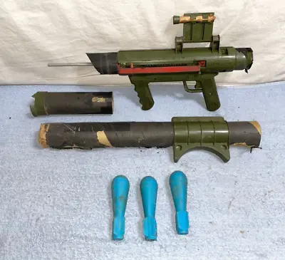 Rare Vintage REMCO Monkey Div.  MARINE RAIDER Bazooka Army Toy + 3 Rounds WORKS • $119.99