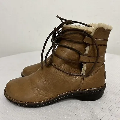 UGG AUSTRALIA Caspia Sheepskin Leather Lace Up Brown/Cognac Ankle Boots Size 9 • $34.95