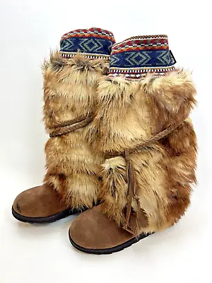 Muk Luks Leela Boot Womens Size 7 Faux Fur Brown Knit Cuff Braid Feather Winter • $44.99
