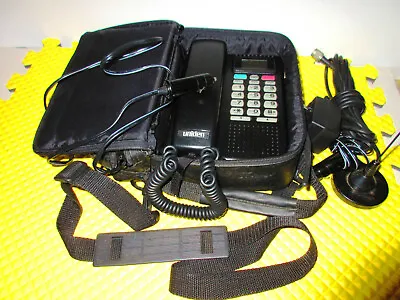 Vintage Uniden CP-1700 Car Phone Bundle W/Antenna As Is Powers Up 24Yr Old • $16.99