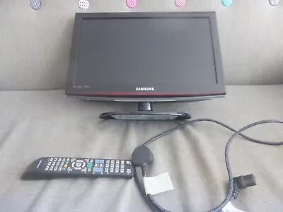 Samsung LE19C450E1W LCD TV 19  With Power Lead & Control - TESTED  • £55