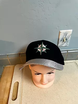 Vintage Seattle Mariners Hat 90s New Era 5950 Diamond Pro Model Size 7 3/8 USA • $24.99